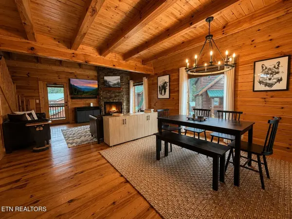 612 Cherry Blossom Way, Pigeon Forge, TN 37863