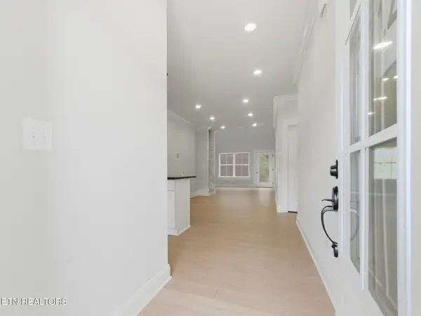 7337 Sun Blossom Lane ##121, Knoxville, TN 37924