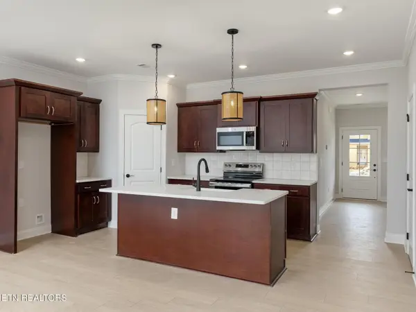 7361 Sun Blossom Lane, Knoxville, TN 37924