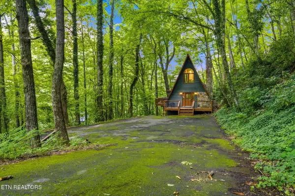 1215 N Baden Drive, Gatlinburg, TN 37738
