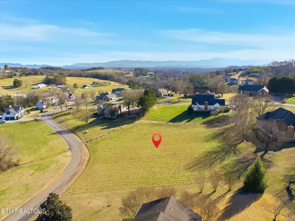 11 Bentwood Drive, Kodak, TN 37764