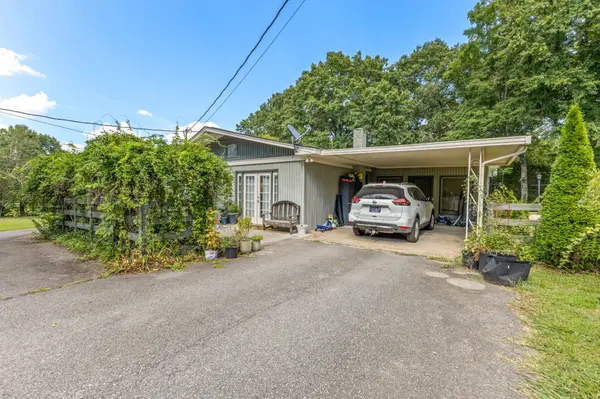 2550 Highway 70 #E, Dickson, TN 37055