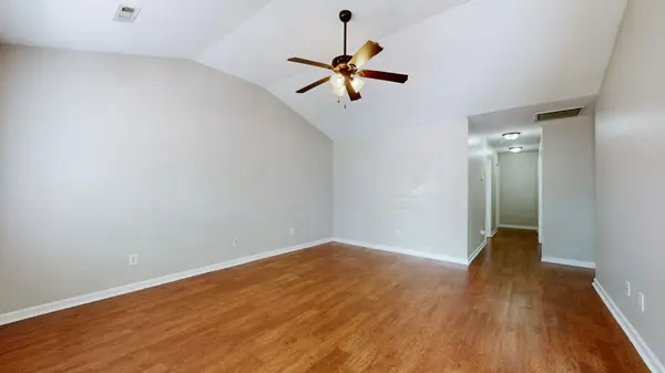 2027 Golden Ct, Spring Hill, TN 37174