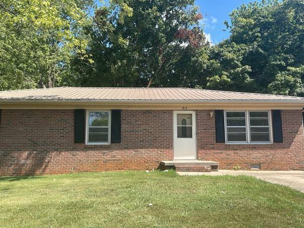 812 Springmont Dr, Hopkinsville, KY 42240