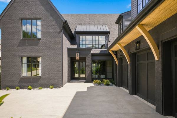 4518 Belmont Park Ter, Nashville, TN 37215