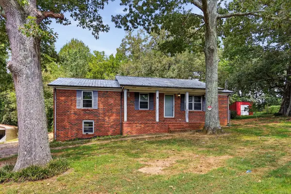 76 Gay Rd, Mcminnville, TN 37110