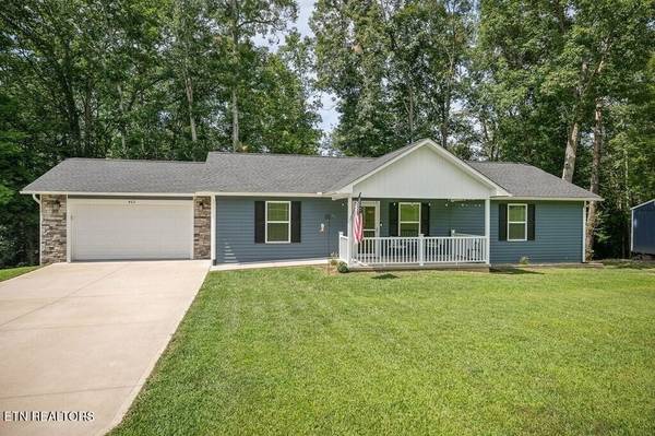 469 Ferry Bend Tr, Crossville, TN 38571