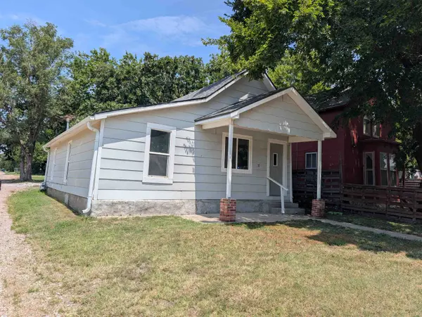 502 E 10th,  Newton,  KS 67114