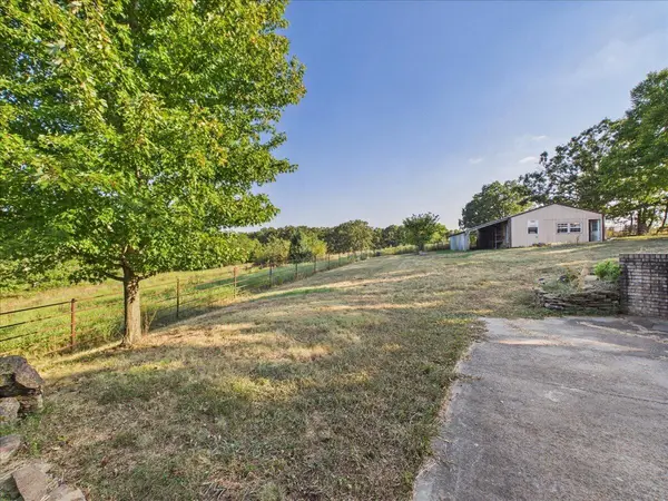 1300 Long Branch RD, Mack's Creek, MO 65786