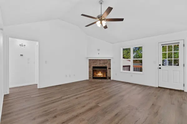 3821 S Leawood AVE, Springfield, MO 65807
