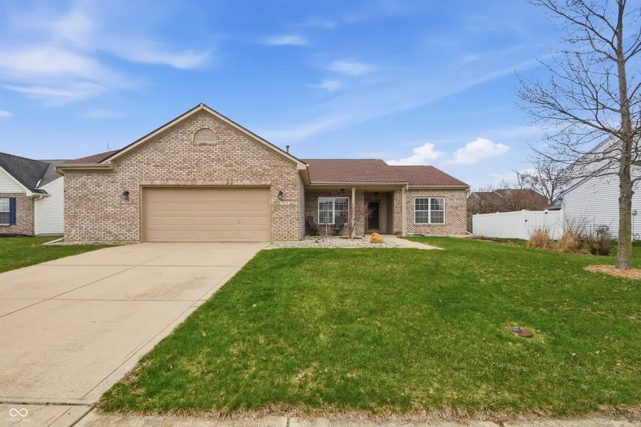 17038 Harbinger CT, Westfield, IN 46062