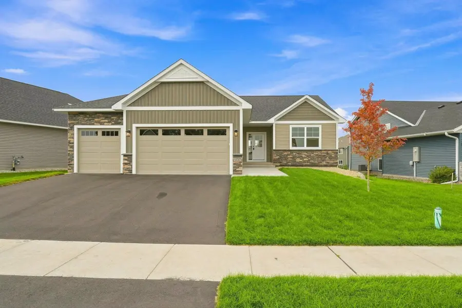 1727 Spruce ST, Farmington, MN 55024