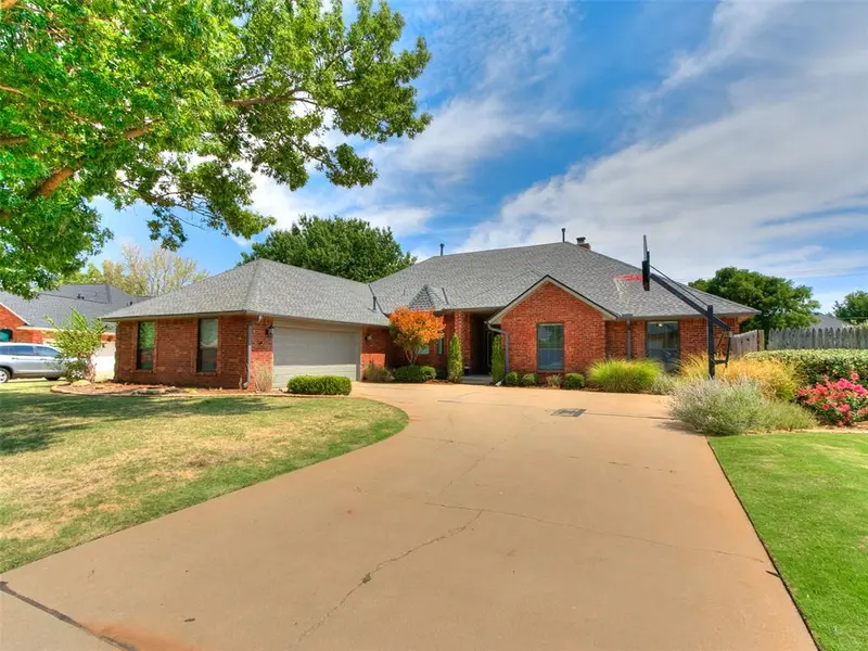 11616 Kingswick DR, Oklahoma City, OK 73162