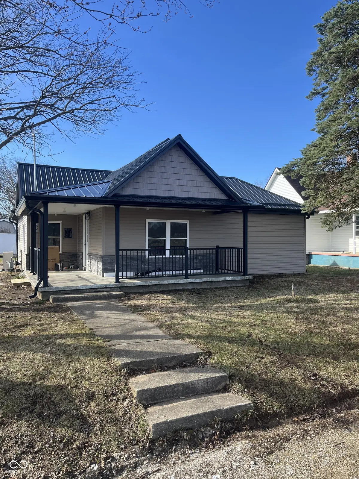 354 Bloomingdale RD, Montezuma, IN 47862