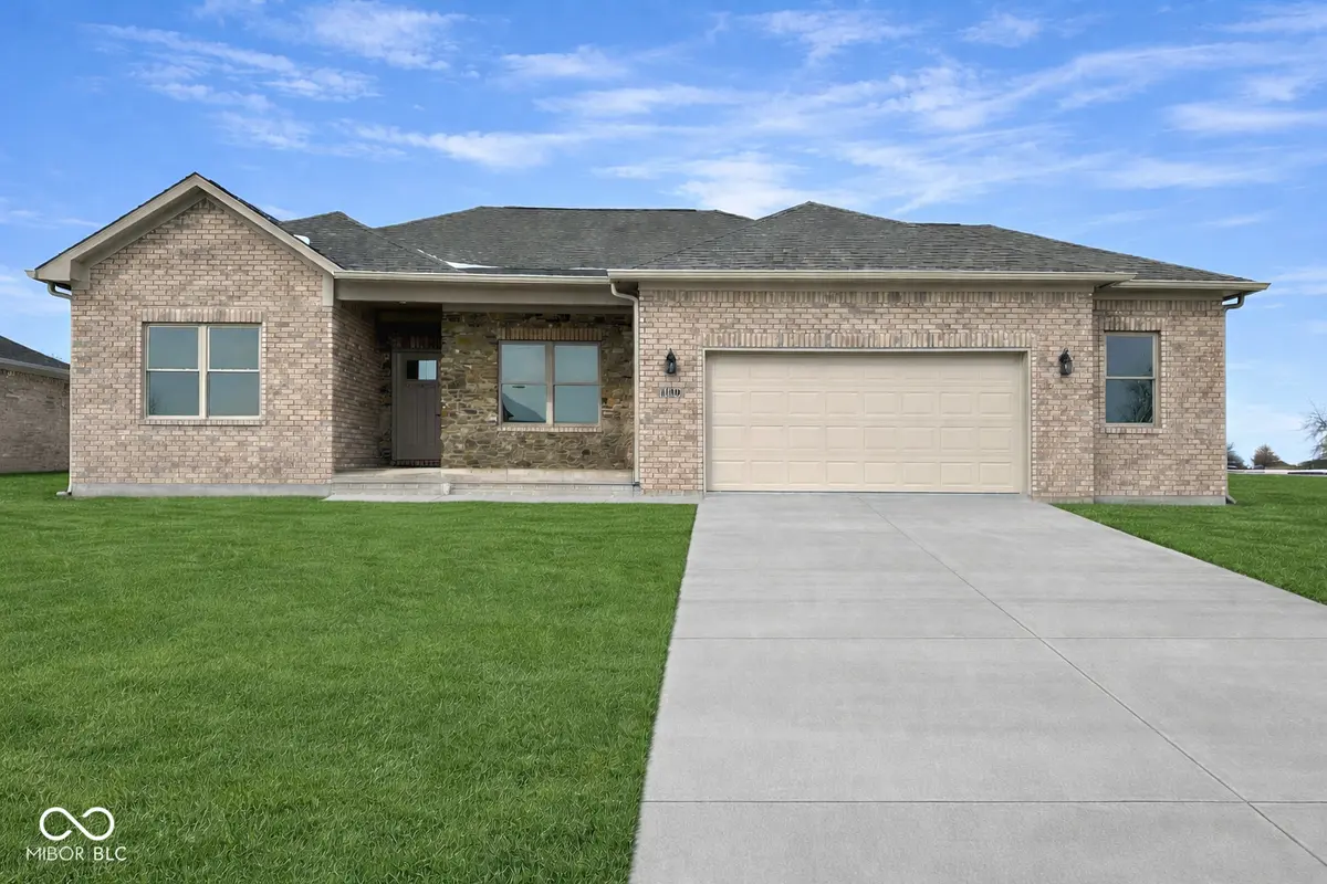 1130 Constitution DR, Edinburgh, IN 46124