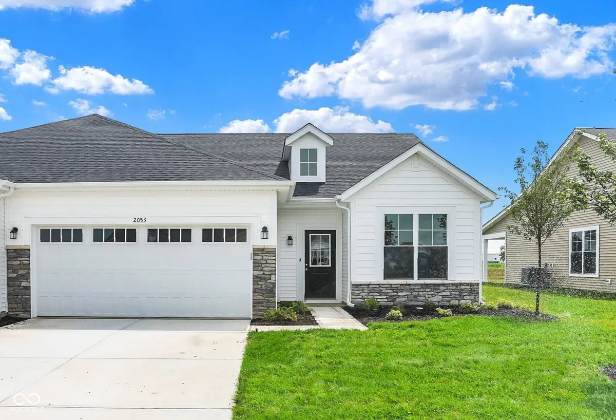 2053 Frost Line LN, Greenfield, IN 46140