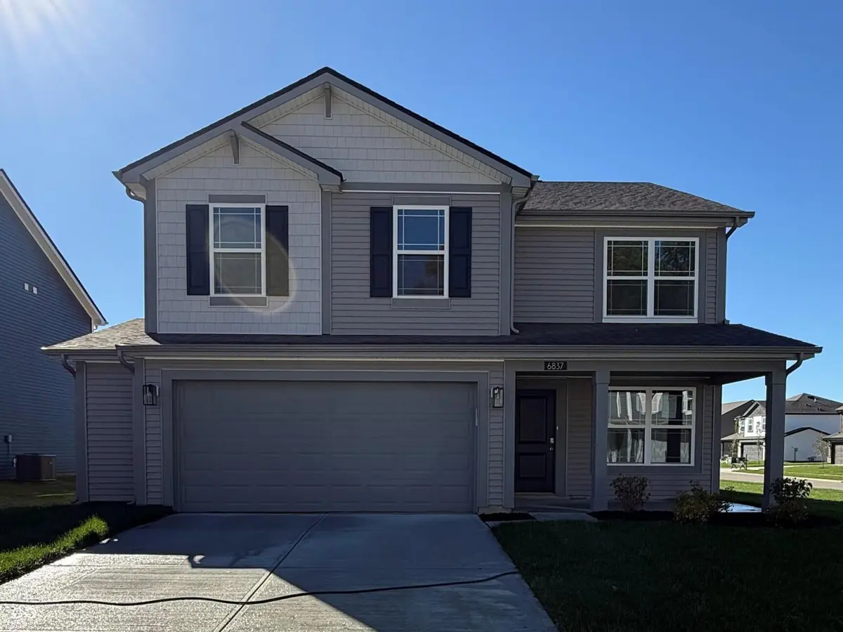 6837 Rawlings LN, Indianapolis, IN 46221