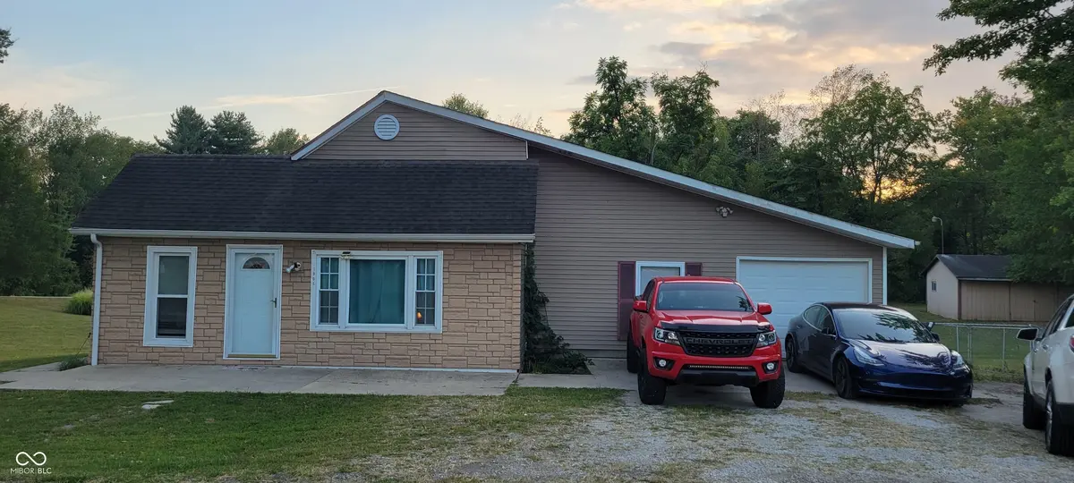 1905 W Brownstown RD, North Vernon, IN 47265