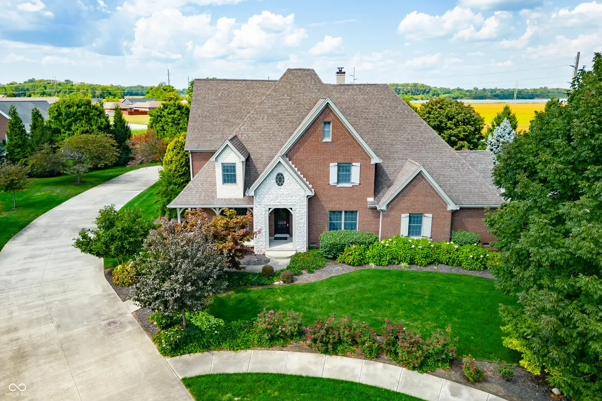 1675 Devonshire DR, Seymour, IN 47274