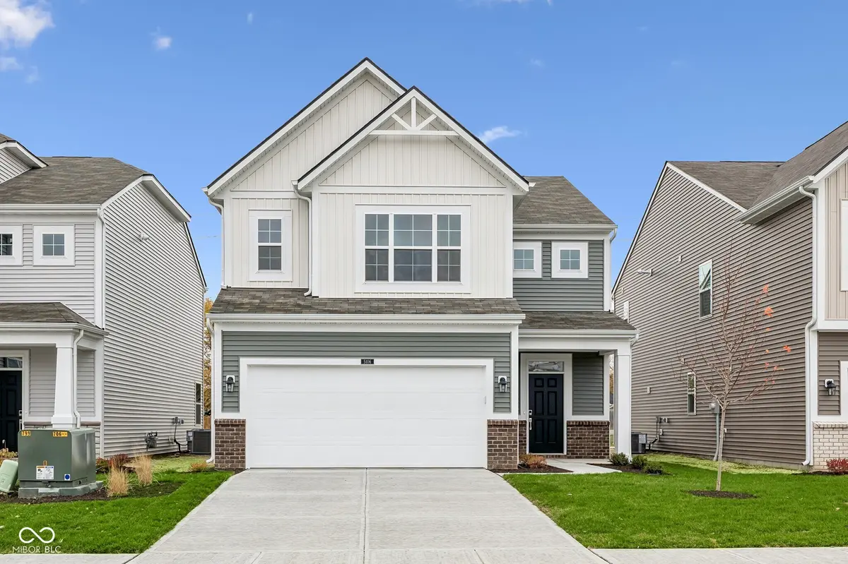 5106 Triple Crown WAY, Indianapolis, IN 46237