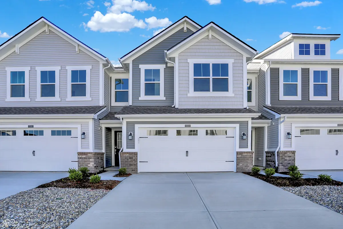 7525 Marin Pkwy, Cumberland, IN 46229