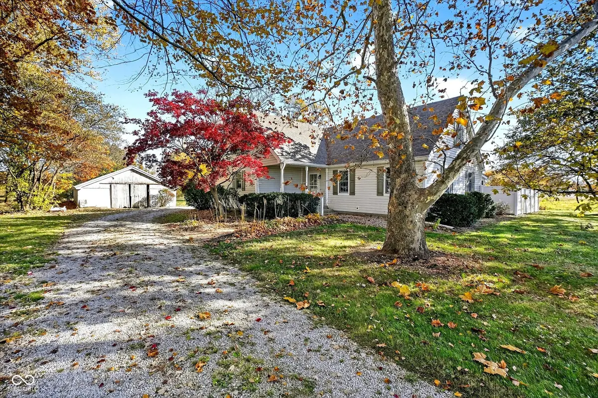 4551 N 225 E, Whiteland, IN 46184