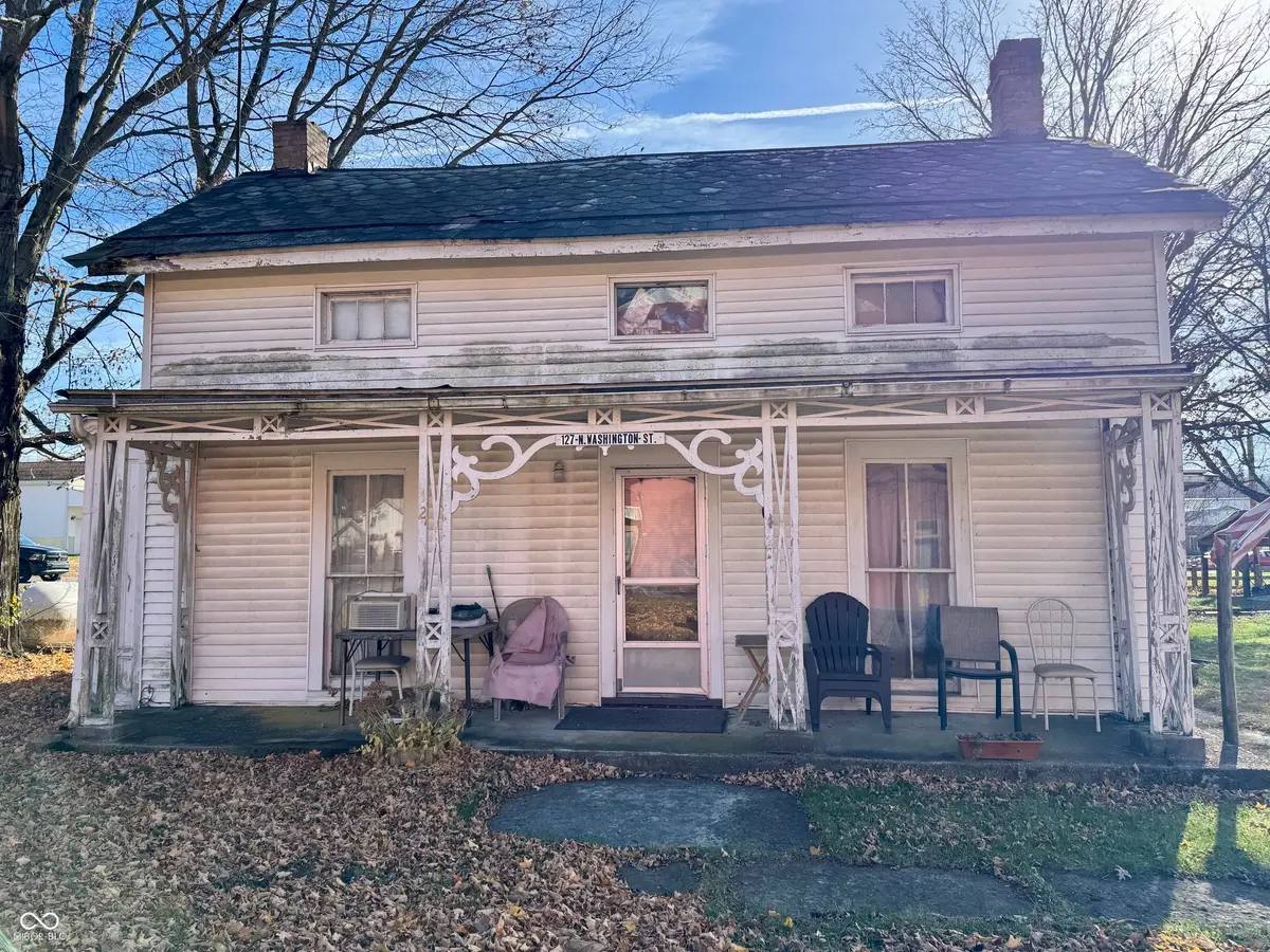 127 E Baltimore ST, Laurel, IN 47024