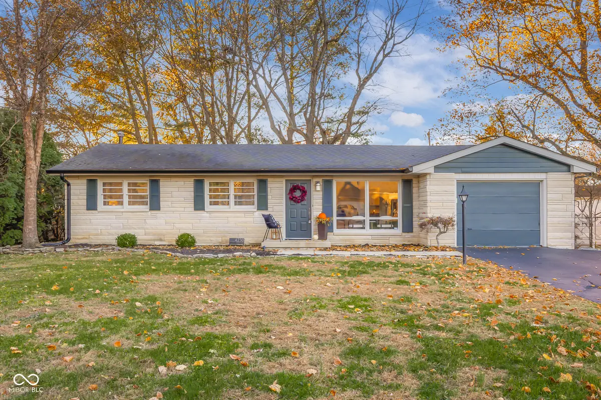 4230 River RD, Columbus, IN 47203