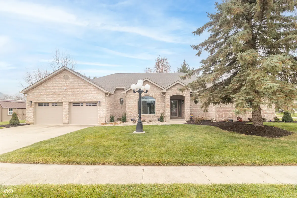 707 Fairington WAY, Alexandria, IN 46001