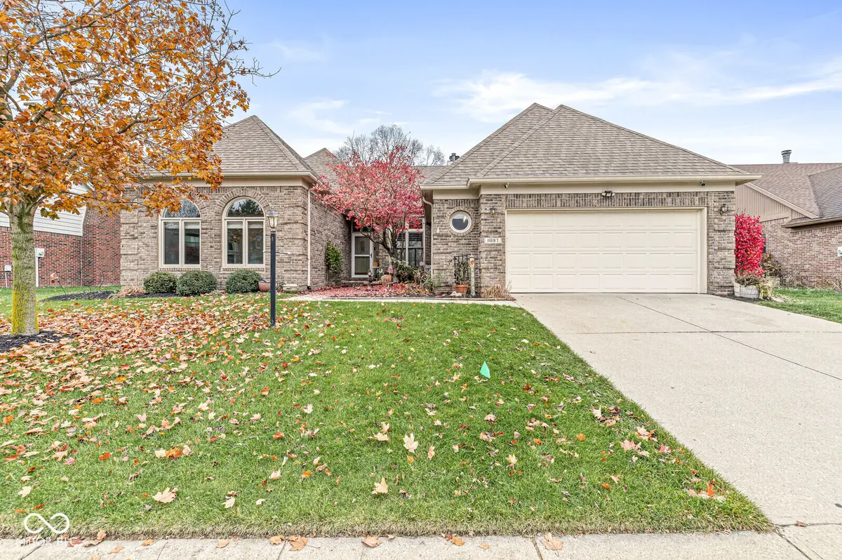 11697 Lake Forest Pkwy, Carmel, IN 46033