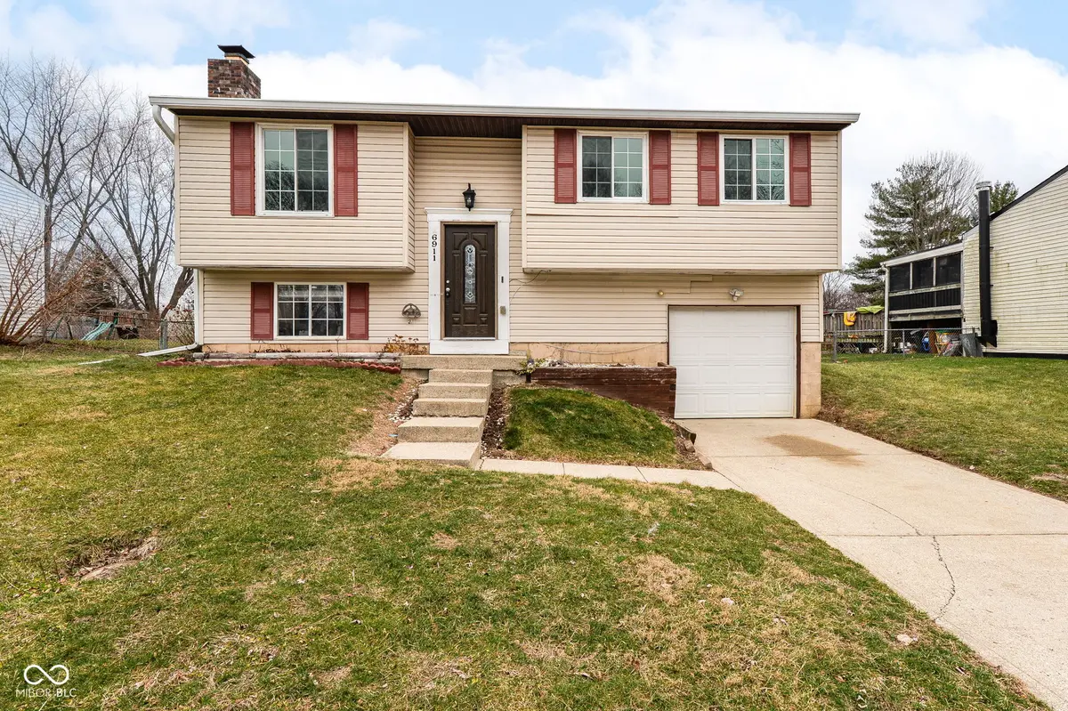 6911 Littleton DR, Indianapolis, IN 46221