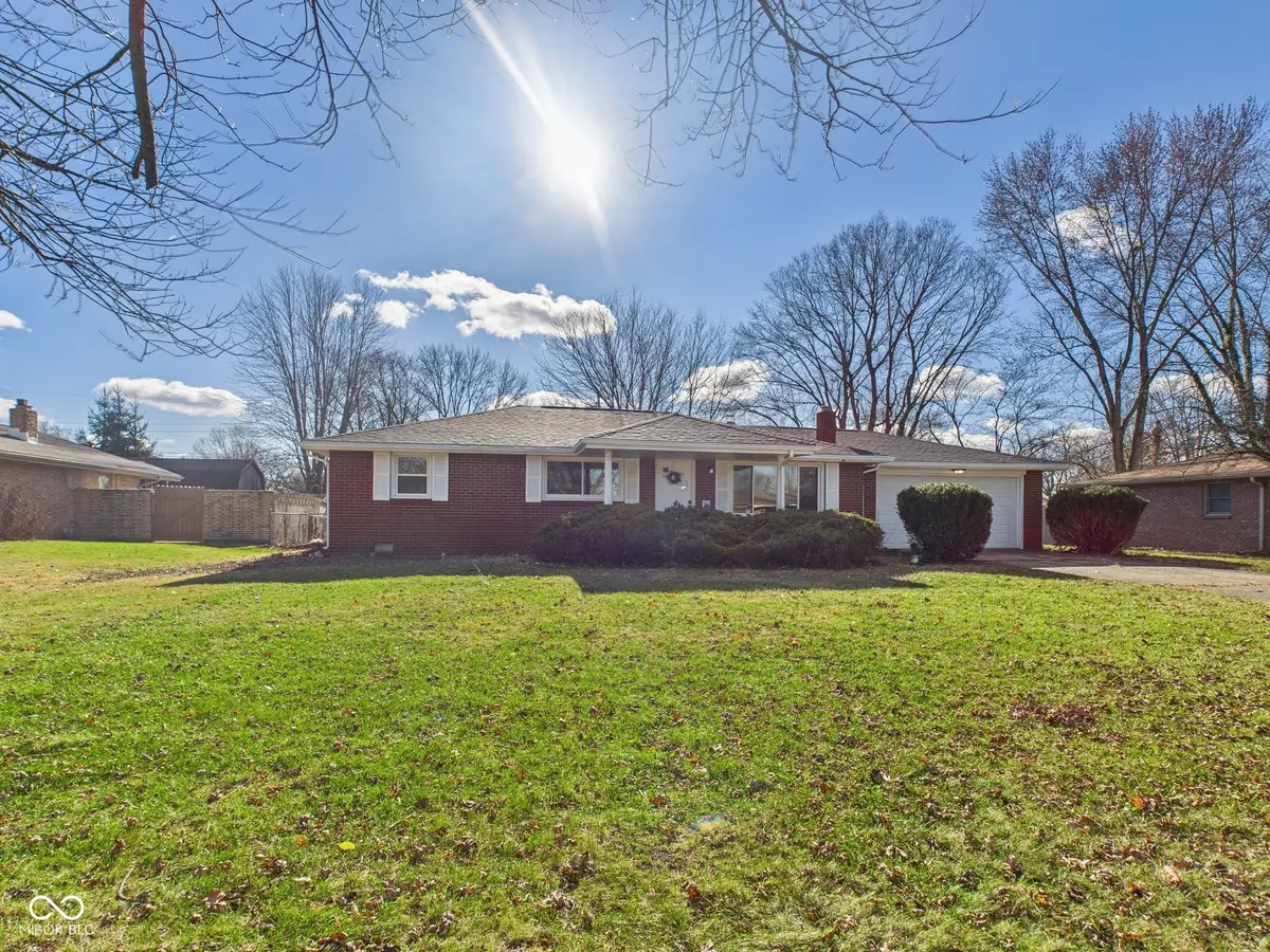 5 W Estate ST, Anderson, IN 46013
