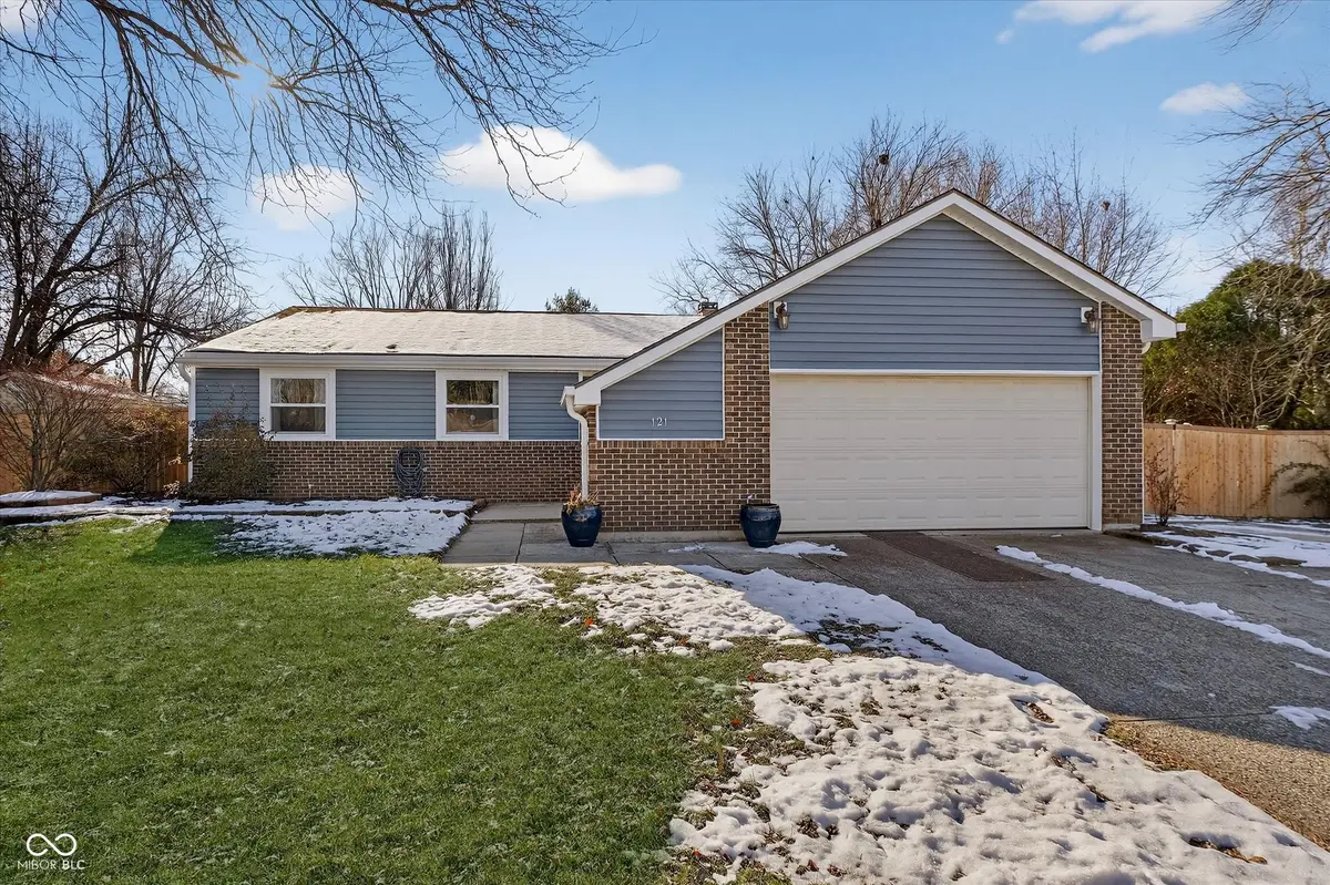 121 Northland ST, Fishers, IN 46038