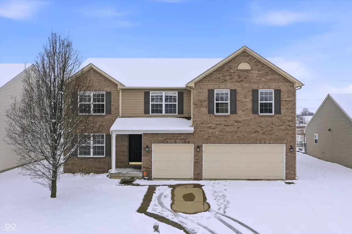 5012 Birmingham DR, Indianapolis, IN 46235