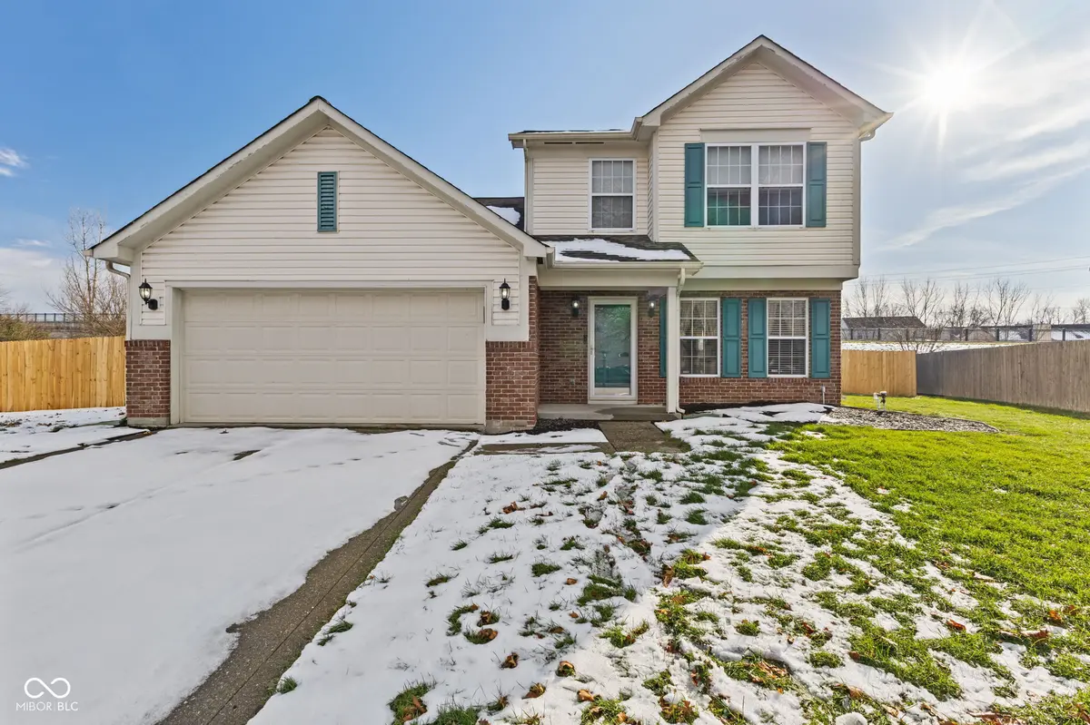 2104 Napa CIR, Indianapolis, IN 46214
