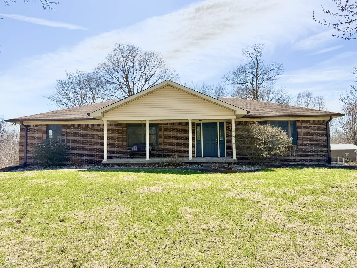 7291 E Spring Lake RD, Mooresville, IN 46158