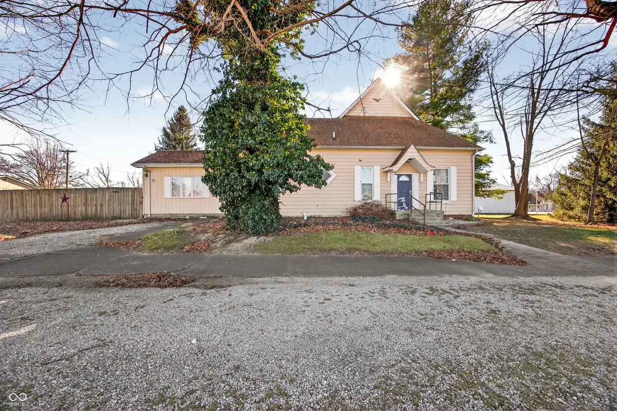 103 E College ST, Sandborn, IN 47578