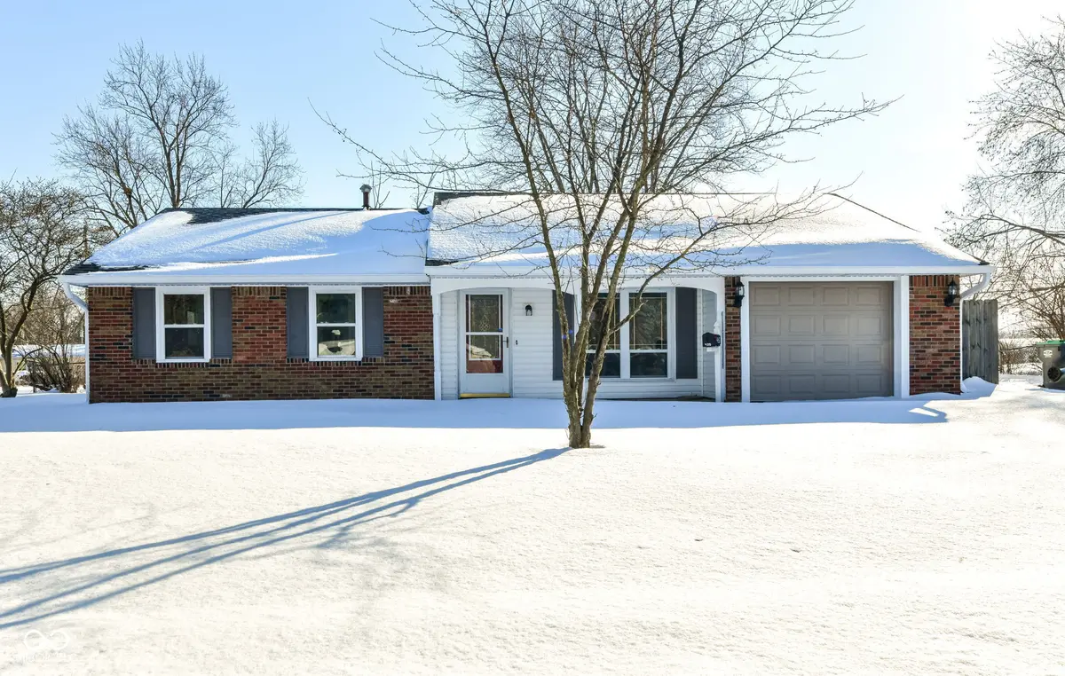 435 Southlane DR, Whiteland, IN 46184