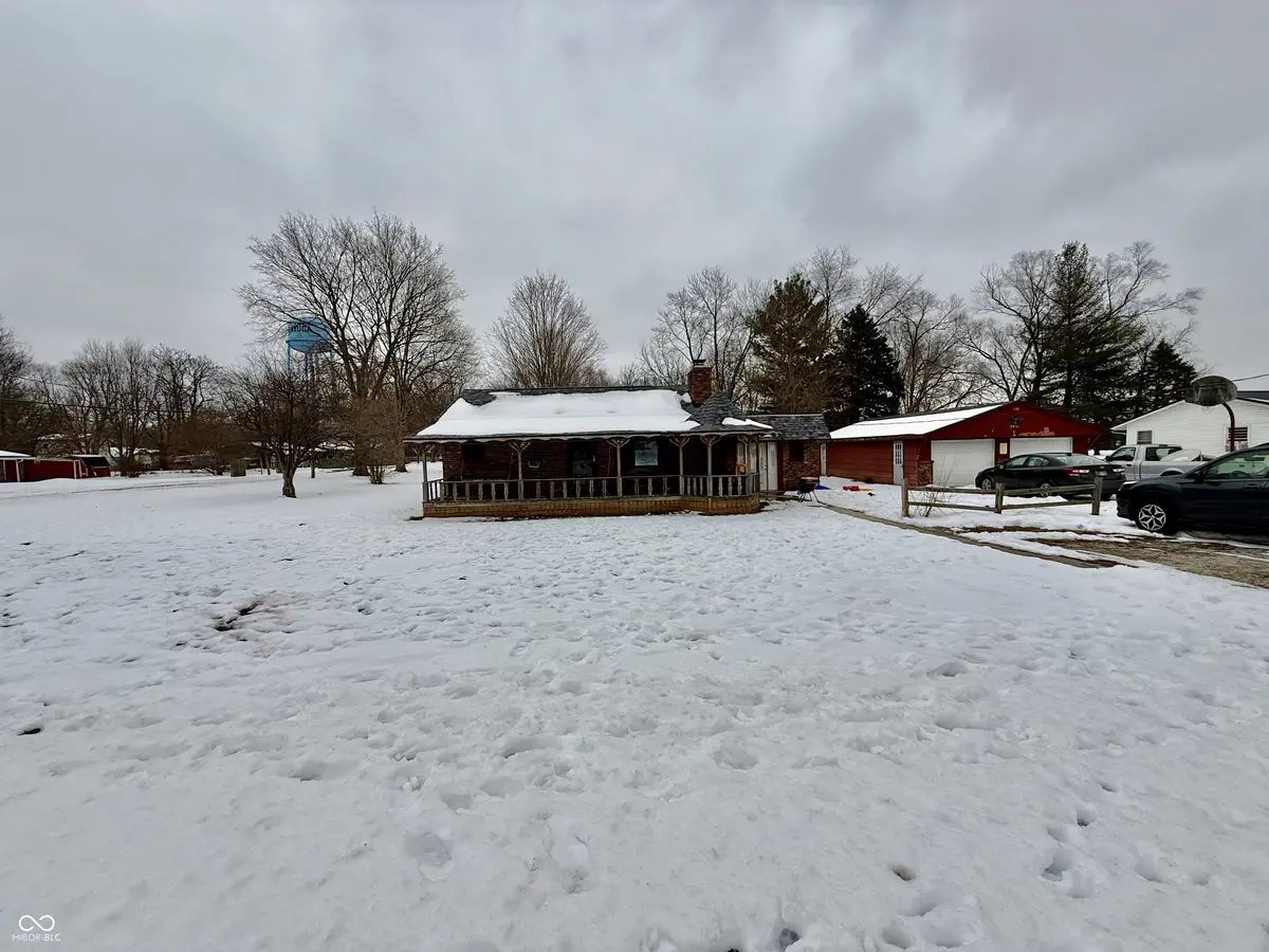 404 S 8th ST, Cayuga, IN 47928