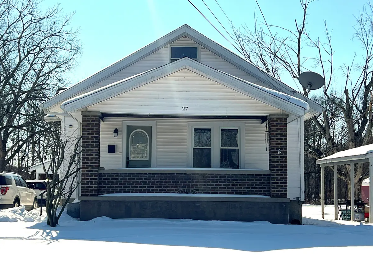 27 Beechgrove AVE, Batesville, IN 47006