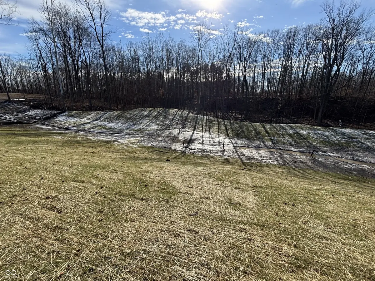 10069 Bradley Ridge WAY, Zionsville, IN 46077