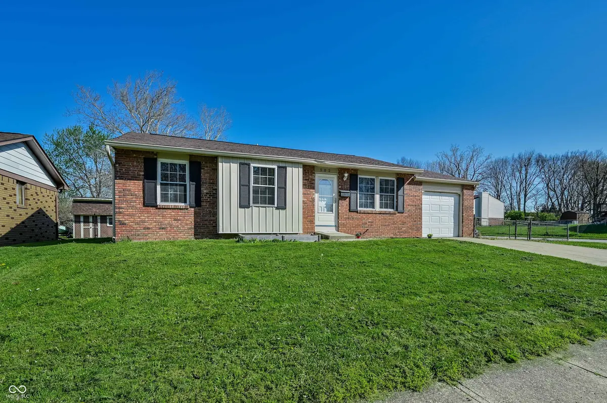 502 Dangerfield DR, Beech Grove, IN 46107