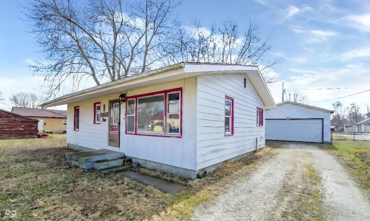 605 W 10th ST, Jonesboro, IN 46938