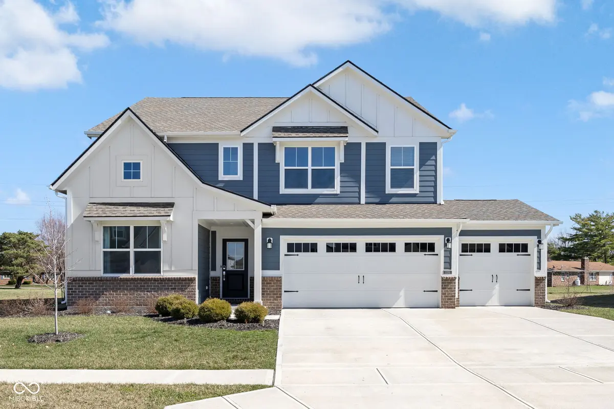 1355 Inverness DR, Avon, IN 46123