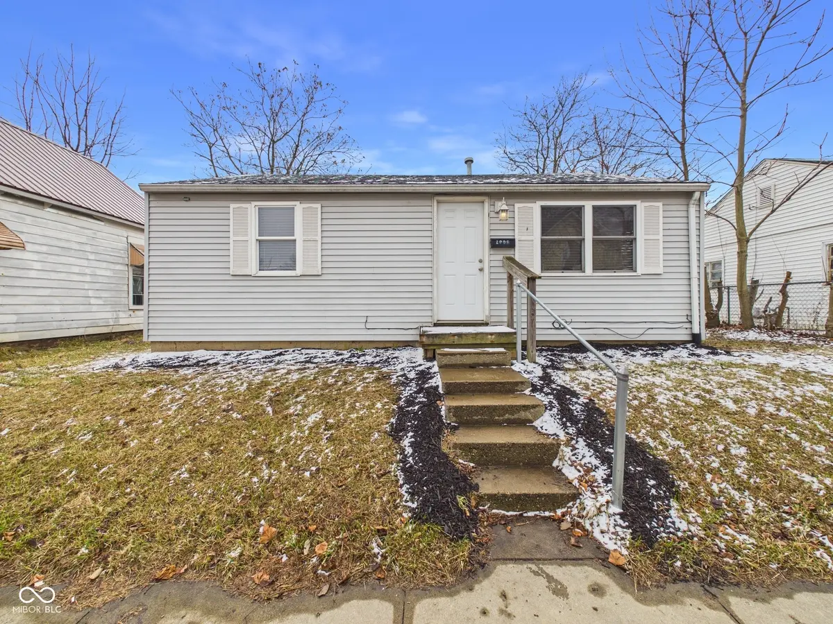 1005 E Jackson ST, Muncie, IN 47305