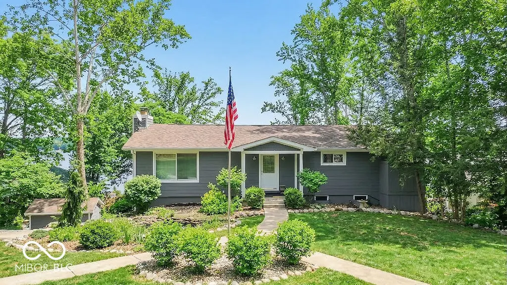 7600 N Blue Heron DR, Unionville, IN 47468