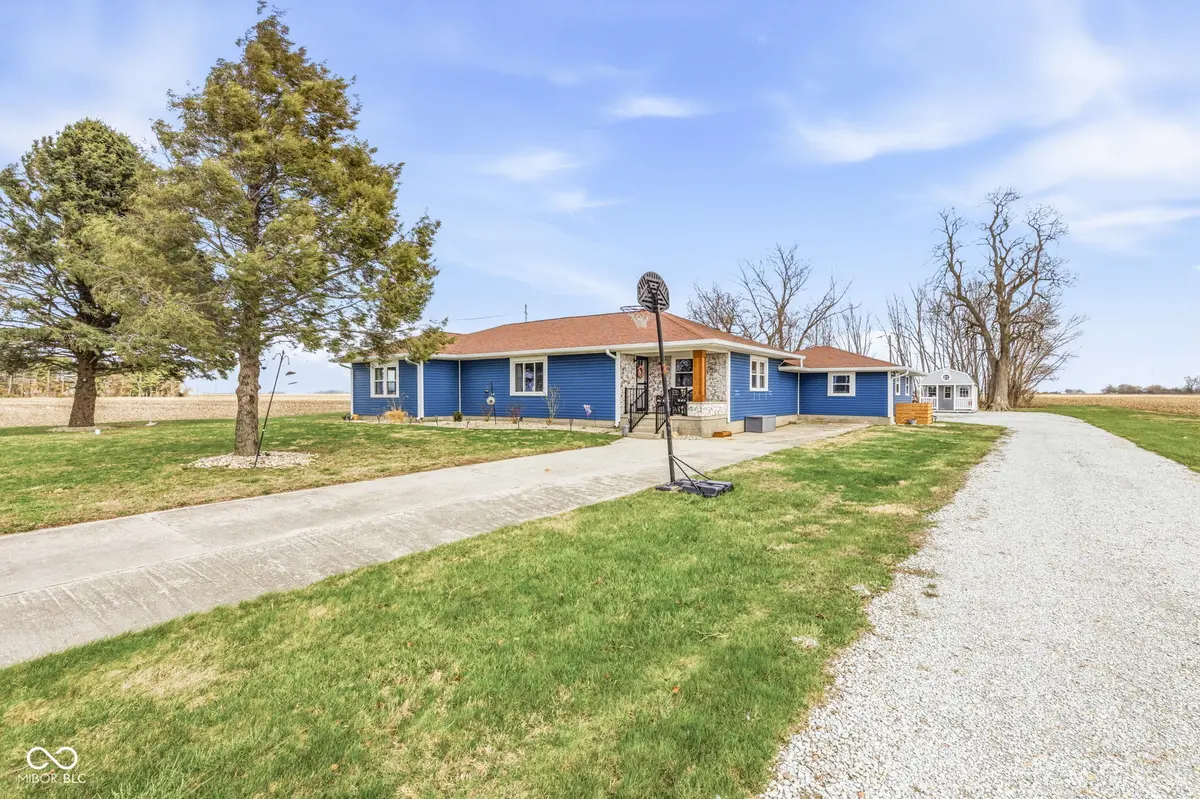 845 N 350 E, Windfall, IN 46076
