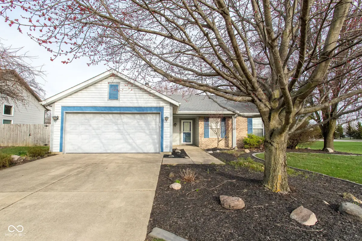 1 Goldersgreen DR, Lafayette, IN 47905