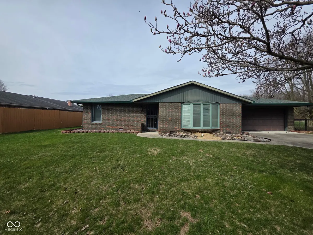 1007 Parkway DR, Anderson, IN 46012