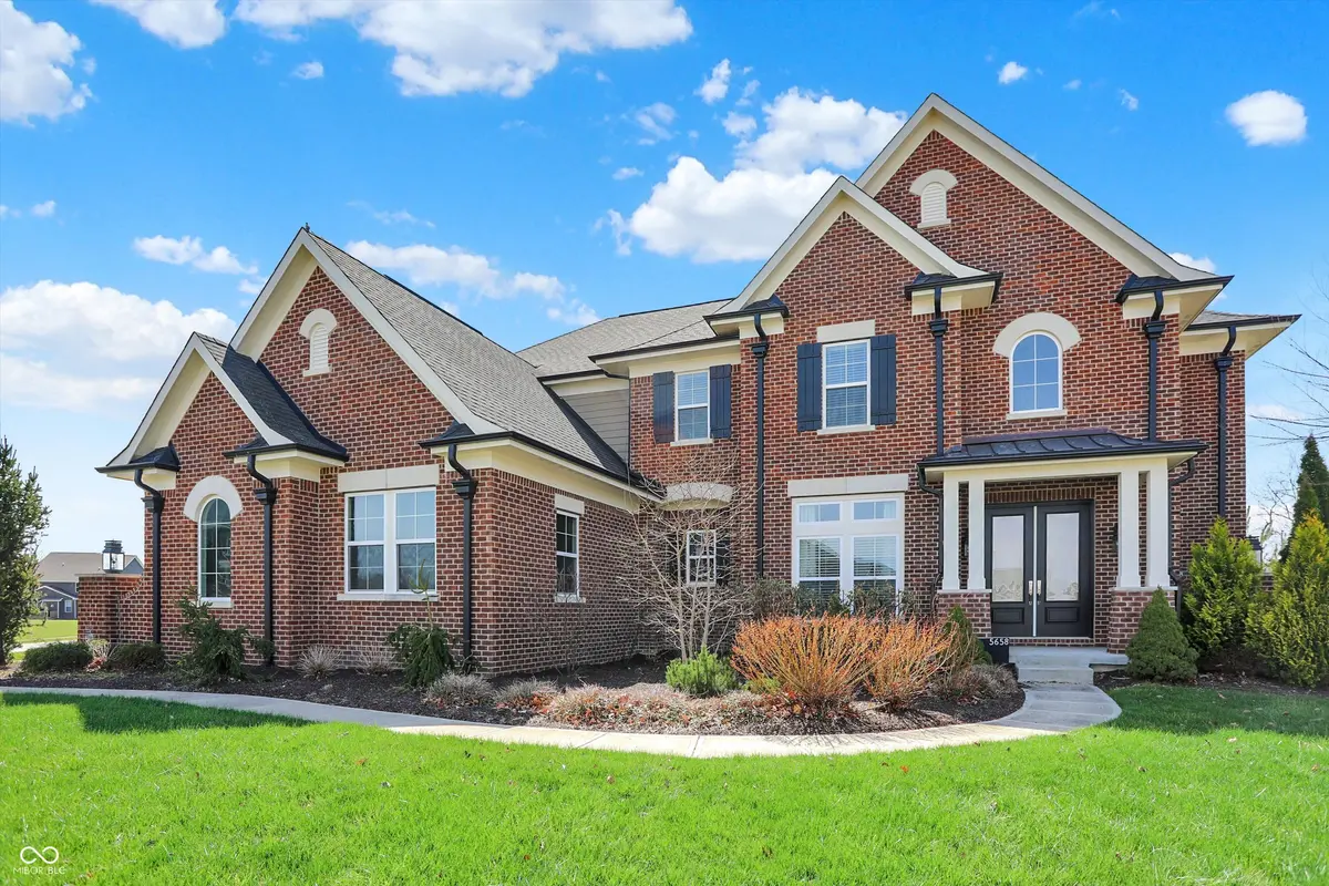 5658 Bentbrook DR, Bargersville, IN 46106